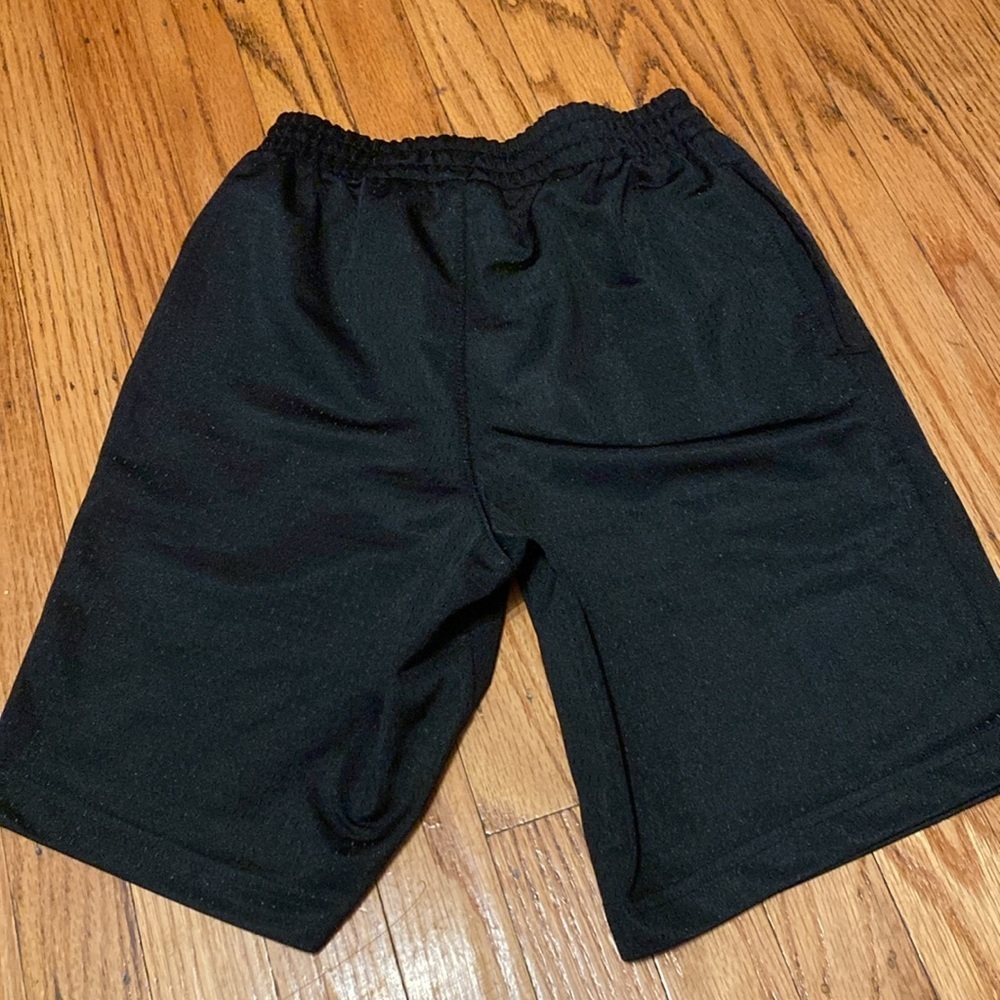 Jordan size small mesh shorts - Picture 5 of 5